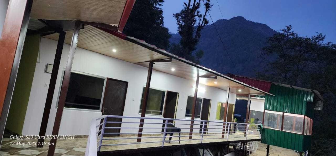 Oyo 81362 Shiv Shankar Resort Phata Экстерьер фото